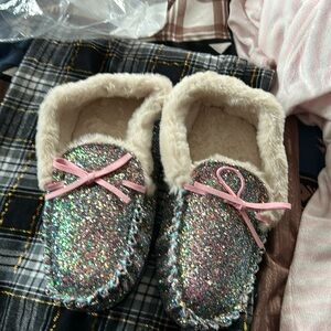 Studio 1886 glitter moccasin. Slipper